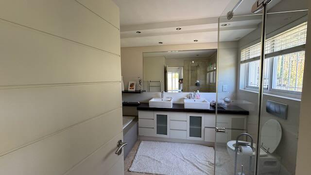 To Let 3 Bedroom Property for Rent in Kronenzicht Western Cape